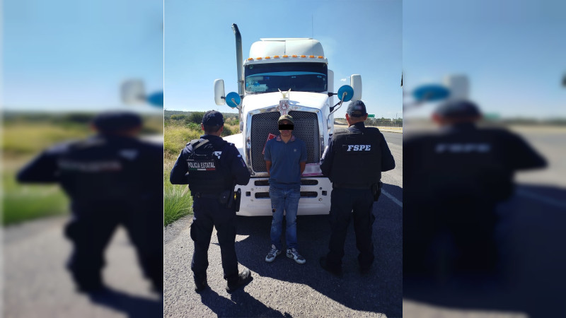 Aseguran más de 52 mil litros de combustible ilegal y detienen a un hombre en la región Laja-Bajío de Guanajuato 