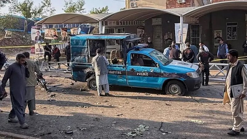 Atentado deja 12 muertos frente al tribunal de distrito de Islamabad en Pakistán 