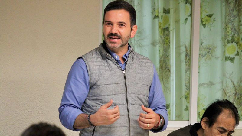 Yankel Benítez afianza diálogo con comerciantes de Morelia 