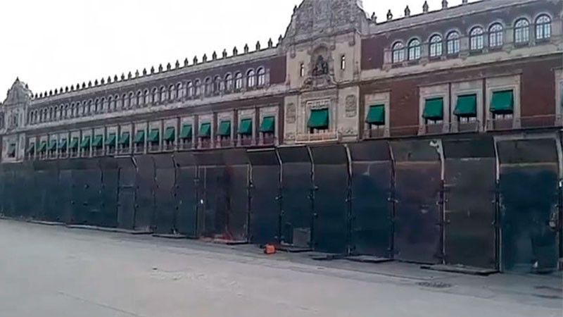 Blindan Zócalo de la Ciudad de México, ante las próximas movilizaciones 