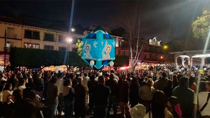 Se tiñe de blanco Uruapan, para despedir a Carlos Manzo en su último día de novenario  