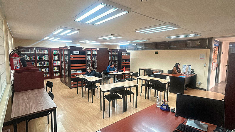 Biblioteca de Idiomas de la UMSNH se relanza; obtiene Certificado de Calidad ISO 9001:2015 