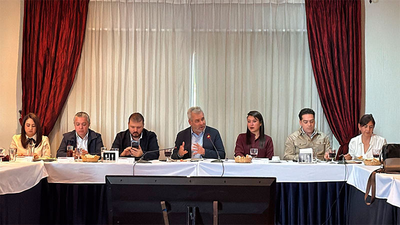 Se invertirán más de 300 mdp en obras estratégicas para Uruapan, Michoacán  