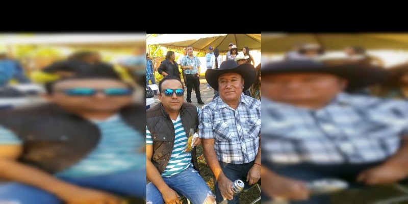 Denuncian palenque de gallos  en Cotija promovido por el Síndico Municipal, Cesar Ayala 