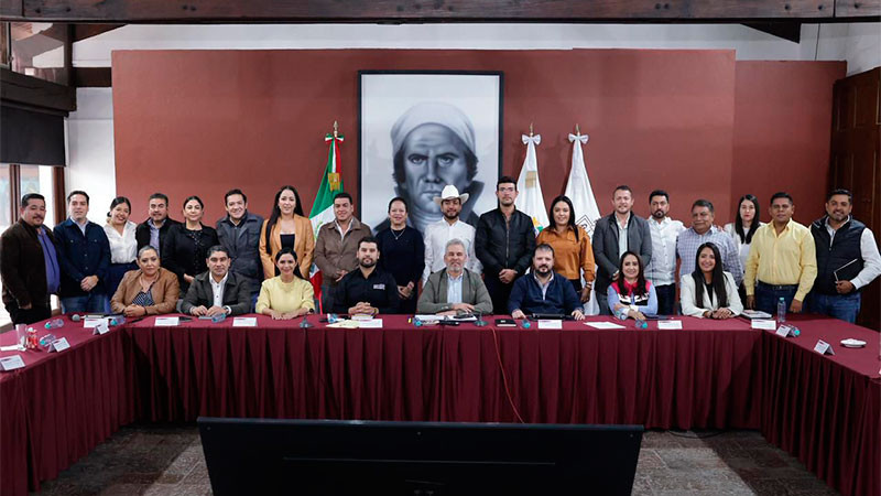 Alcaldes del PRD ratifican alianza con Bedolla y Plan Michoacán 