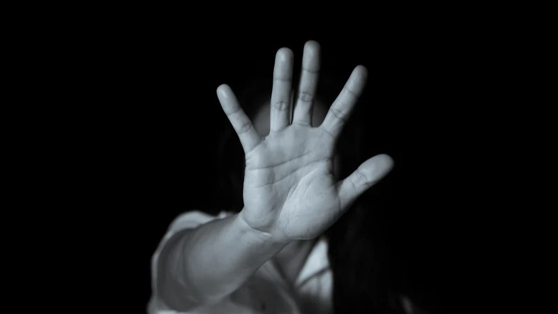 Presunto responsable de agredir sexualmente a un adolescente en un autobús, es vinculado a proceso  