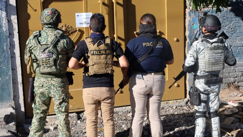 Tras cateo aseguran en Morelia, Michoacán, 450 dosis de estupefaciente y cartuchos útiles 