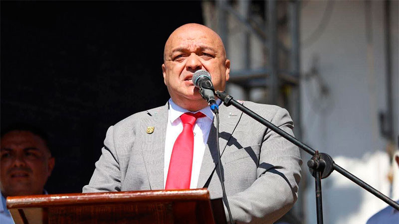 Alejandro Fuerte, alcalde de Tacámbaro, afirma sentirse seguro pese a que su antecesor fue asesinado 