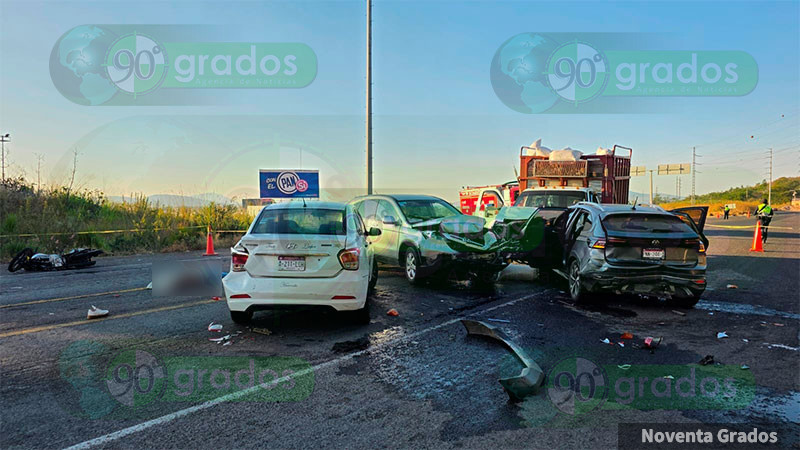 Accidente vehicular en el Libramiento Norte de Zamora, Michoacán, deja un hombre fallecido y dos heridos 
