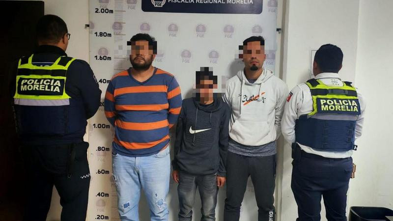 Policía Morelia detiene a tres presuntos ladrones 