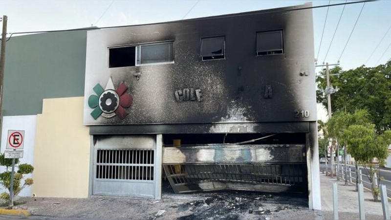 Comando armado prende en fuego colegio en Culiacán, Sinaloa 