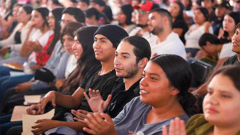  Cerca de 900 mil estudiantes michoacanos tendrán becas en 2026: Gabriela Molina 