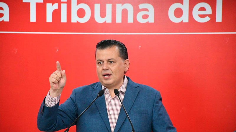 "¡Ni en sus sueños más eróticos tendrá más likes Jesús Mora!: Memo Valencia 