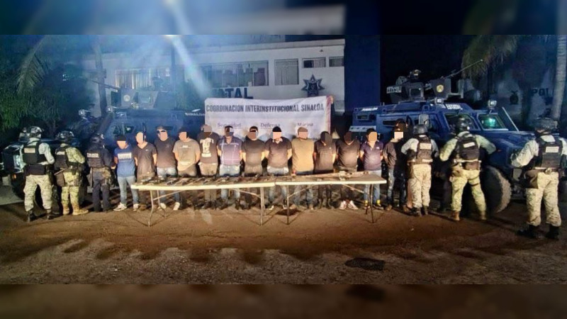 Cae célula armada de Sinaloa, en hotel de Navolato; hay 14 detenidos con arsenal, entre ellos tres extranjeros  