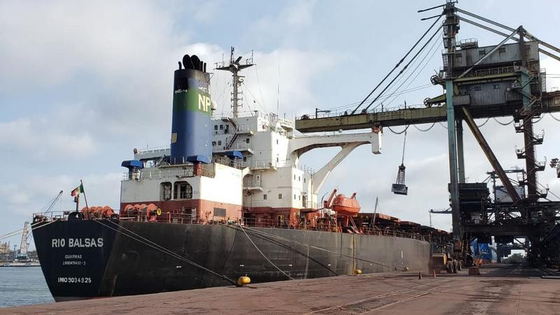 Estalla huelga que paraliza Puertos de Metales y Minerales de ArcelorMittal en Lázaro Cárdenas 