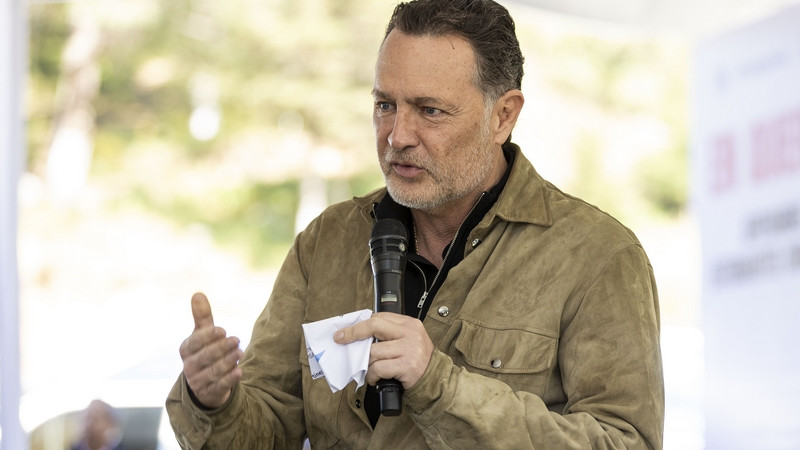 Fortalece Gobernador de Querétaro programa de transporte escolar en la Sierra Gorda 