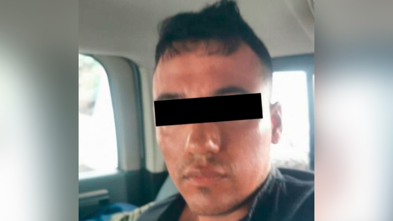 En Uruapan, Michoacán, rescatan a tres personas secuestradas y detienen a un presunto plagiario 