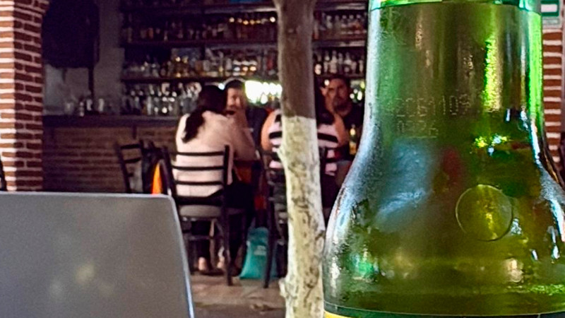 Se reúne Eric Gudiño con hoteleros y vitivinicultores en Bernal 