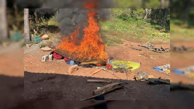 Aseguran dos campamentos clandestinos, una Jeep robada y más de 5 kilos de estupefaciente en operativo sorpresa del Plan Paricutín en Uruapan, Michoacán 