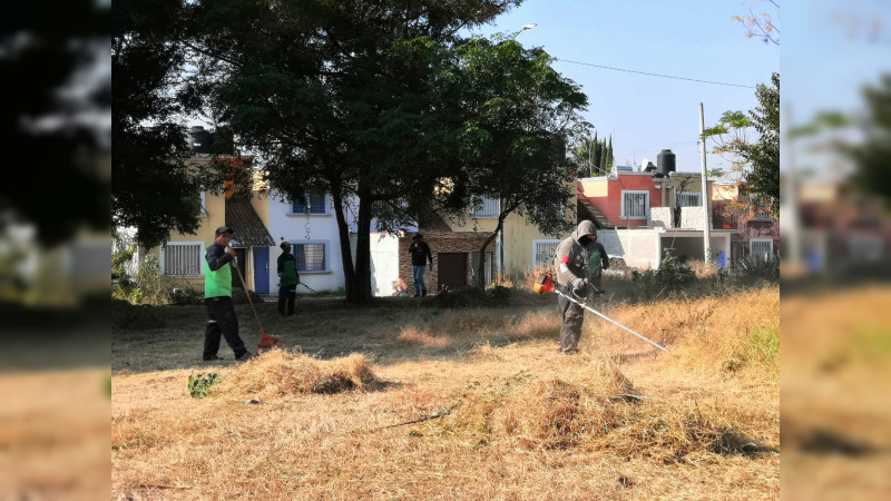 Gobierno de Morelia impulsa jornada ciudadana de limpieza en Villas de la Loma 