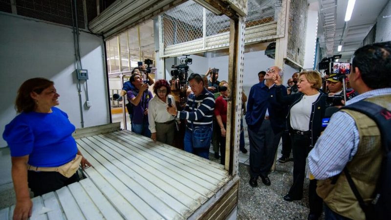 Gobierno de Nayarit acelera la rehabilitación del mercado Juan Escutia 