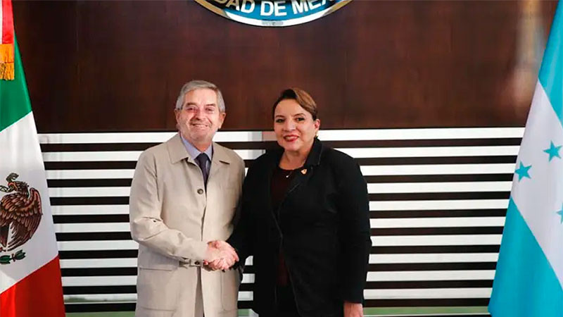 Arriba la presidenta de Honduras a México para sostener reunión con Claudia Sheinbaum 