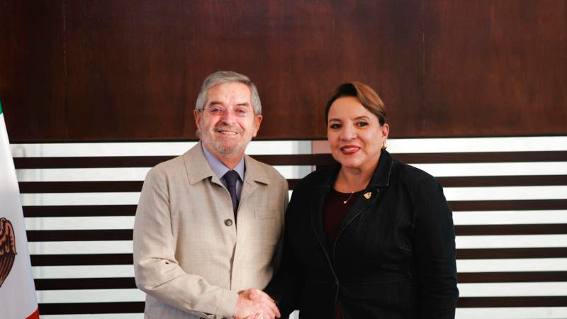 De la Fuente recibe a Xiomara Castro, presidenta de Honduras 