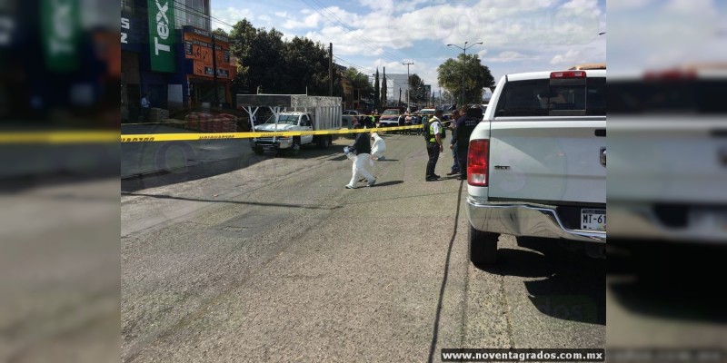 Morelia: Muere hombre al ser atropellado por un camión de volteo