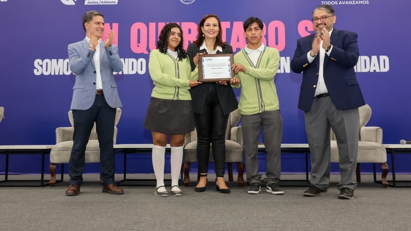 Presenta Martha Soto resultados del programa Rutas de Aprendizaje 2025 en Querétaro 