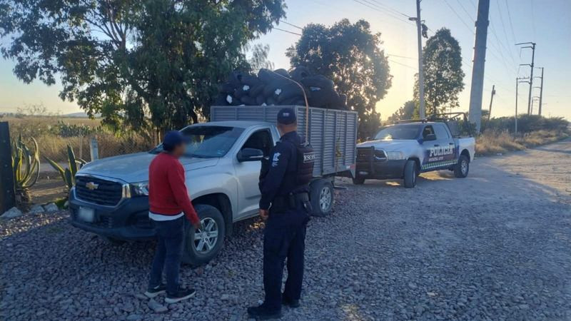 Recuperan camioneta y mercancía valuada en 450 mil pesos tras asalto en San Luis de la Paz, Guanajuato 