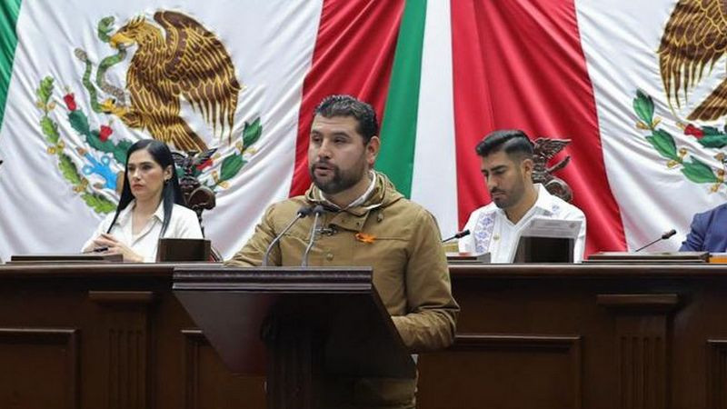 Octavio Ocampo impulsa reforma a la Ley de Educación para regular en Michoacán el uso de Inteligencia Artificial 