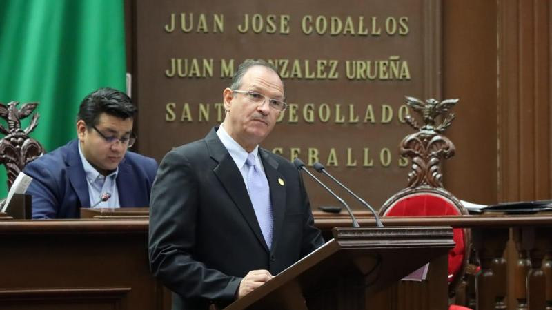 David Martínez Gowman propone reforma para regularizar inmuebles sin antecedentes de registro en Michoacán 