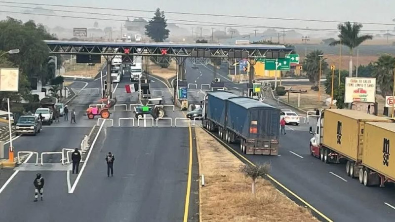 Michoacán entra a su tercer día de parálisis: nueve bloqueos simultáneos mantienen bajo presión a autopistas y carreteras 