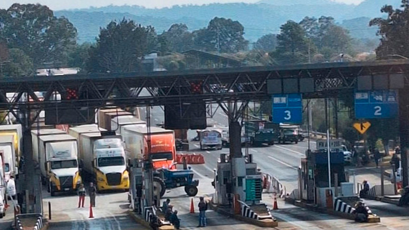 Bloqueos de transportistas y campesinos en Ciudad Juárez provocan pérdidas millonarias 