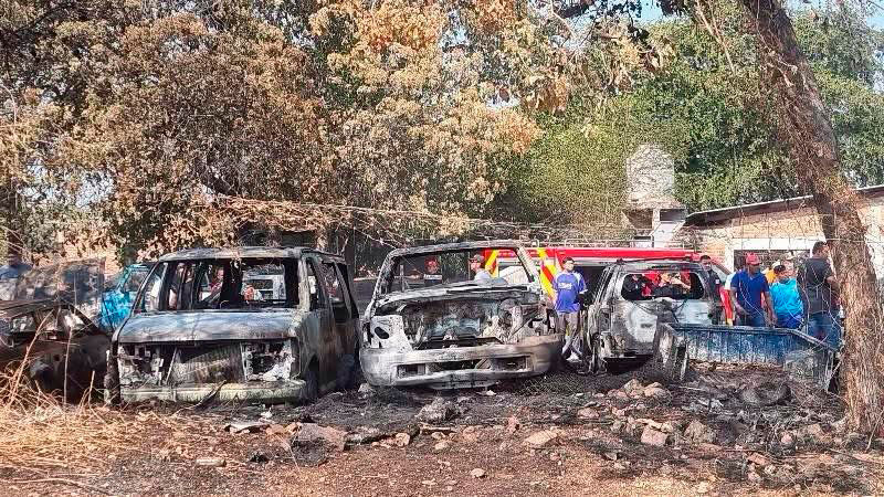 Incendio de taller en el barrio Las Colonias de Huetamo, Michoacán, deja daños materiales 