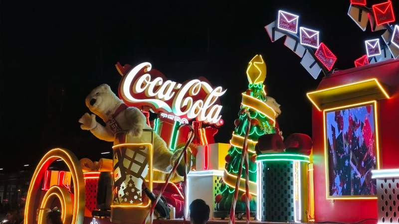 Regresa la caravana Coca-Cola a Morelia después de 20 años; culminará en Catedral con espectáculo navideño 