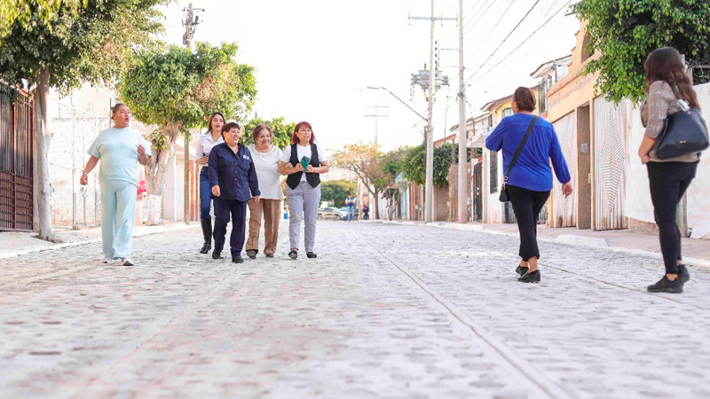 Gobierno de Corregidora entrega urbanización de la calle Juan B. Alcocer 