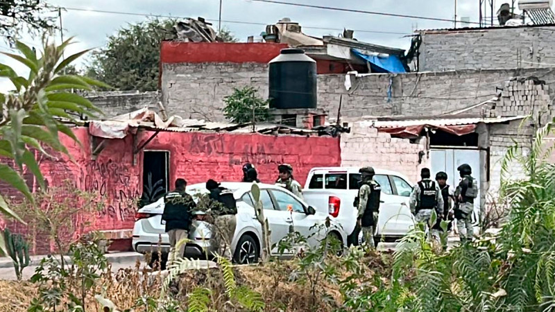 FGEQ realiza cateo en Jurica pueblo 