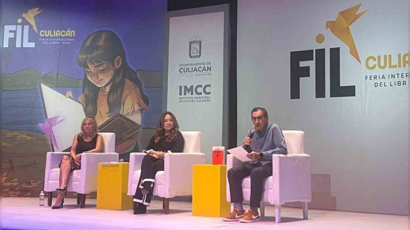 Egresado de la UAG presenta libro en la FIL de Culiacán 