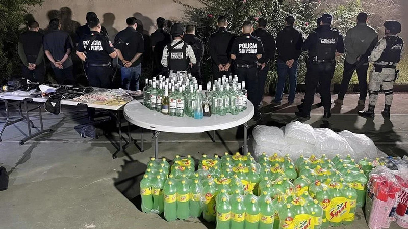 Revientan fiesta clandestina con más de 300 menores de edad en Nuevo León; localizan arma, dinero y adolescentes alcoholizados 