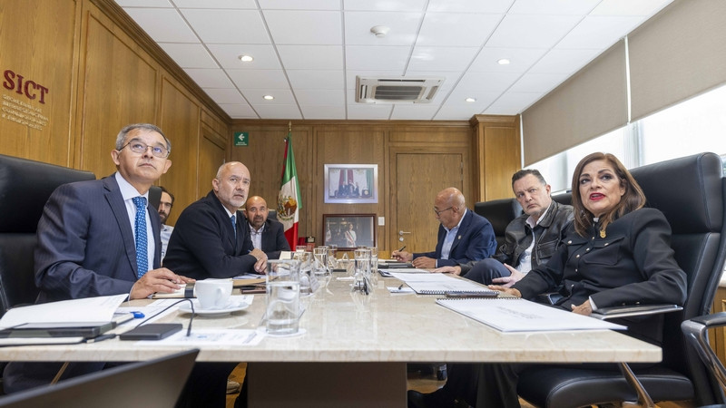 Gestiona Mauricio Kuri proyectos ante la SICT 