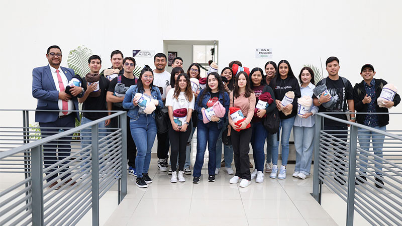 ¡Abriguemos corazones!, UMSNH invita a participar en la campaña de donación de cobijas 