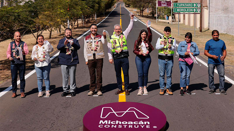 Inaugura Bedolla rehabilitación carretera San José Cuaro-Tupátaro que impulsará el turismo en Huandacareo 