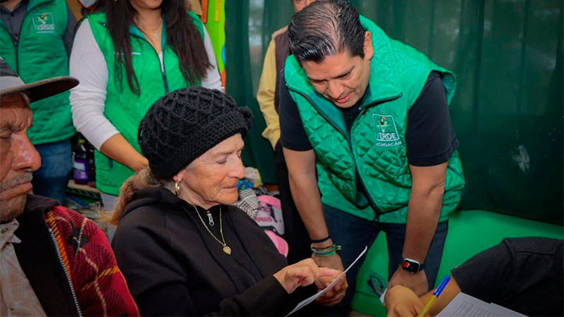 Programa “Ver de Verdad” supera los 10 mil adultos beneficiados en Morelia, Michoacán 