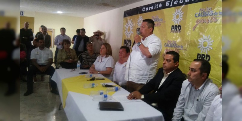 El PRD municipal de Morelia en contra del gasolinazo 
