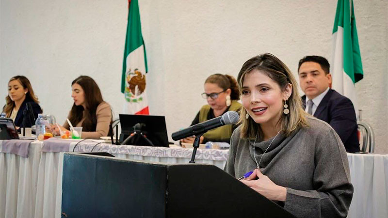 Impulsa Brissa Arroyo un sistema integral de cuidados que redistribuya responsabilidades y deje de recaer únicamente en las mujeres 