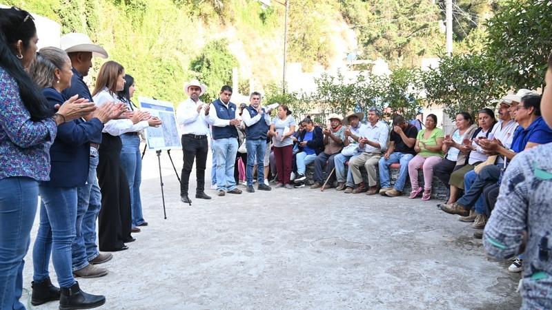 Integran comités para la reconstrucción de caminos en la zona serrana de Querétaro 