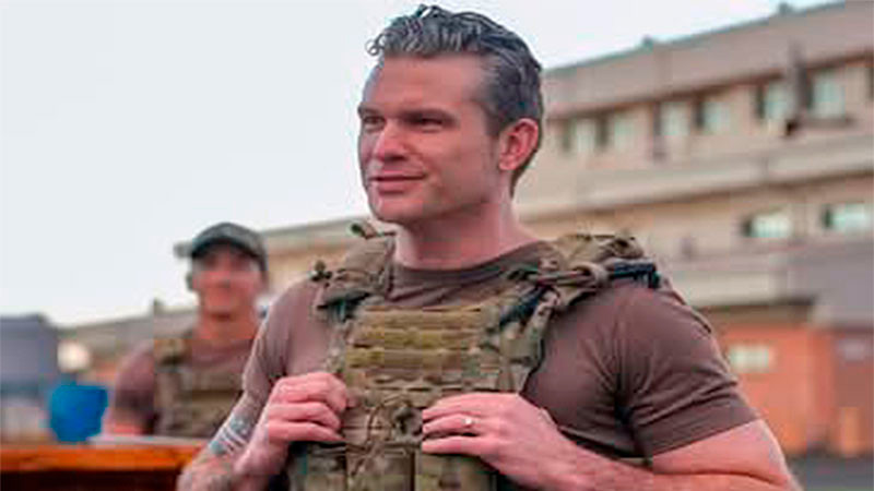 Hegseth violó normas militares al compartir información confidencial en app, asevera el Pentágono 