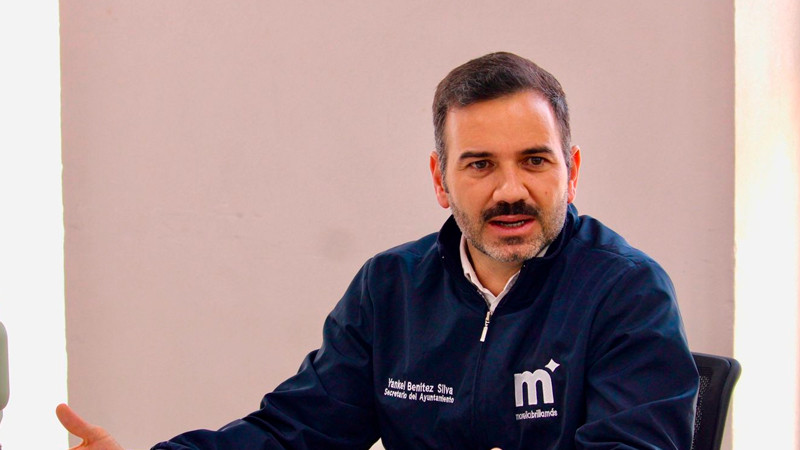 Yankel Benítez da seguimiento a proceso de regularización de colonia 13 de Abril 