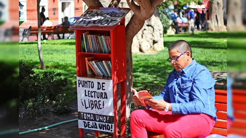 Buscan promover el fomento de lectura en paraderos del transporte público en Querétaro 